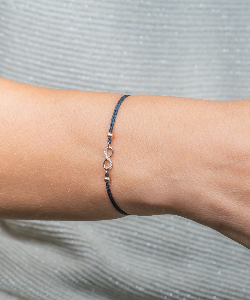 Mustast lõngast käevõru kuldripatsiga "lõpmatus" - Kullaga keermestatud käevõrud - Goldinga