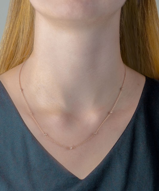 Золотая цепочка с подвеской из циркона