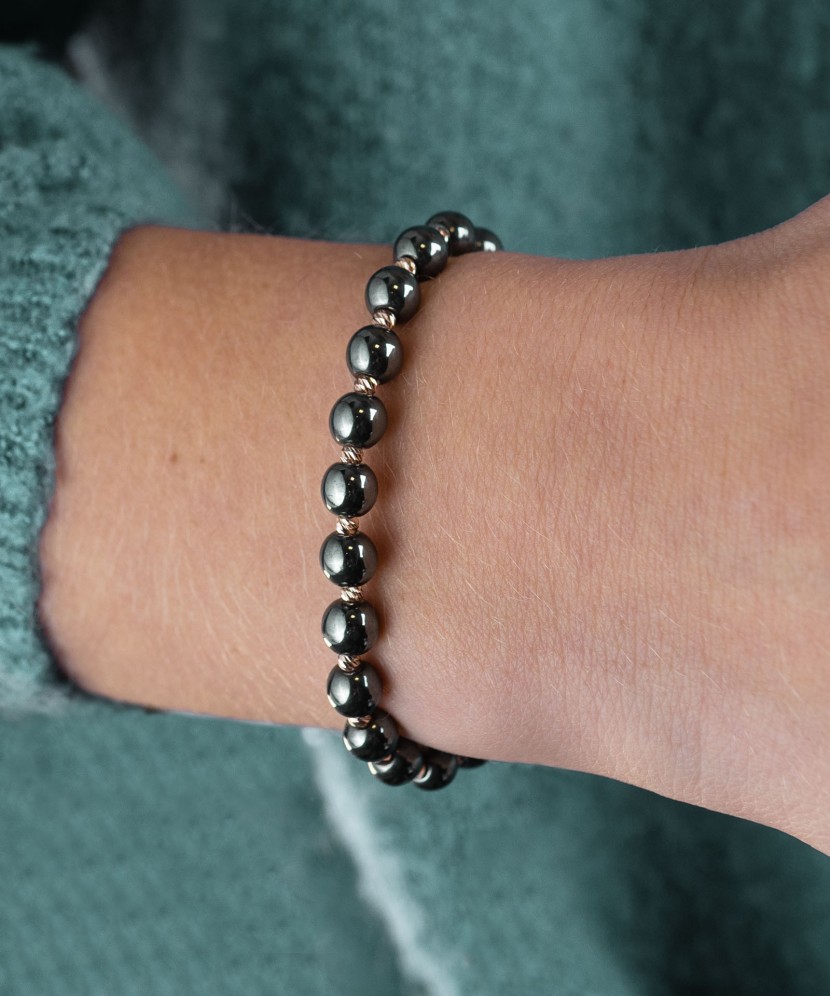 Mustast lõngast käevõru kulla ja Hematiitidega - Kullaga keermestatud käevõrud - Goldinga