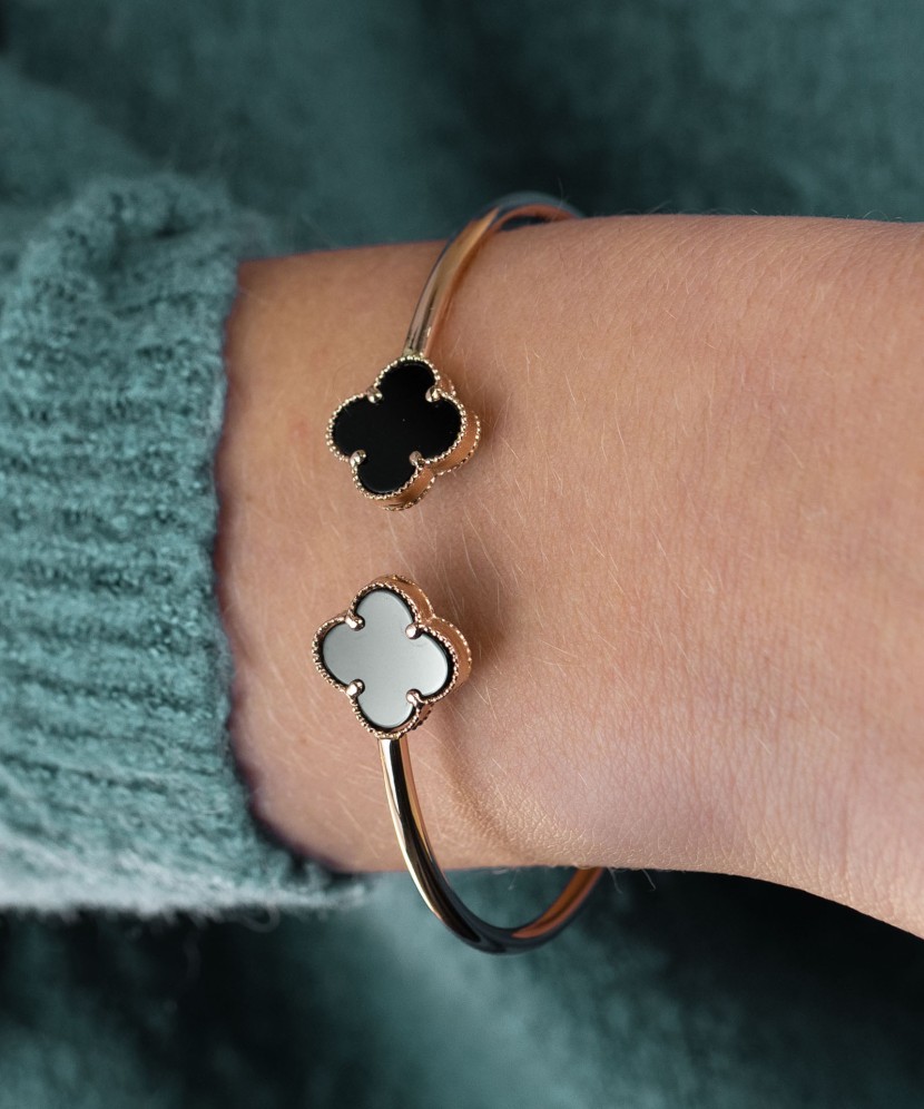 Jäik kullast käevõru koos onixiga - Kullast käeketid - Goldinga