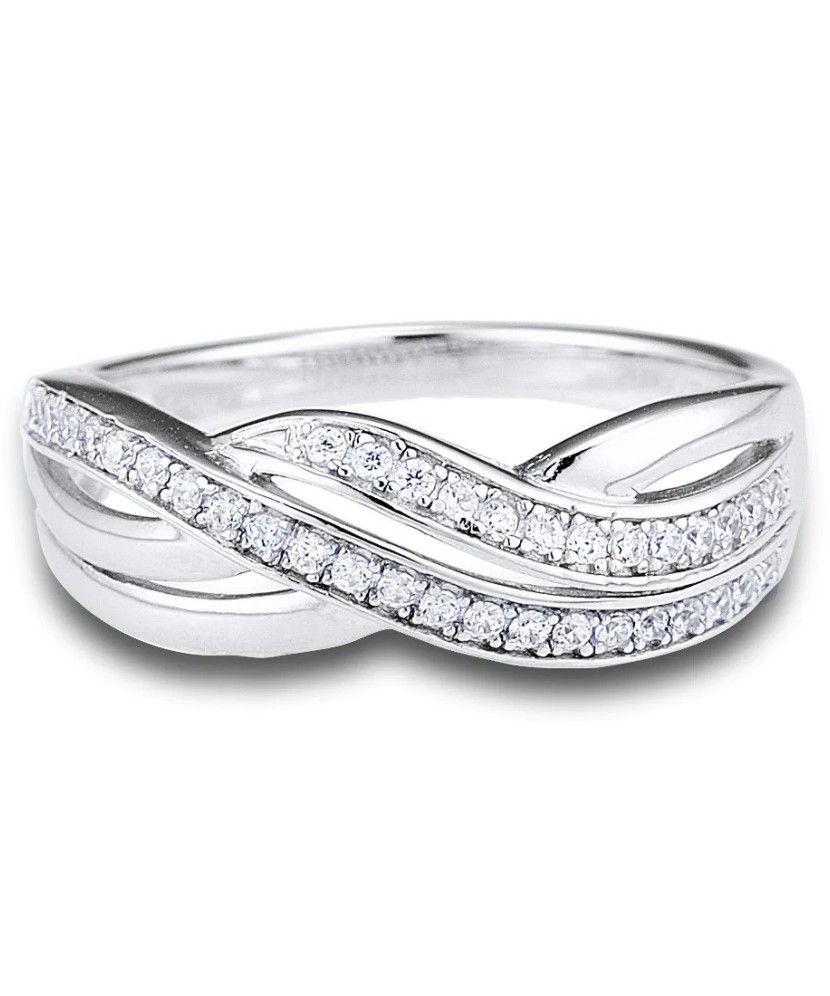 Кольцо из серебра с фианитами