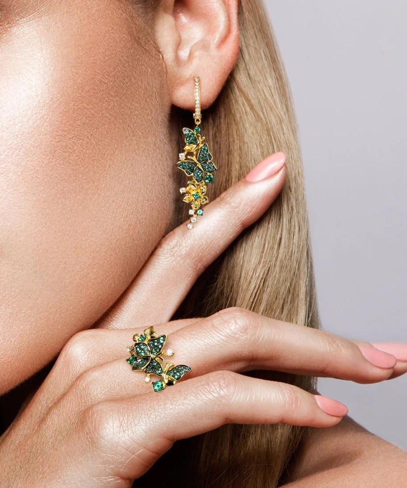 Kullatud Hõbesõrmus tsirkoonidega "Liblikas"