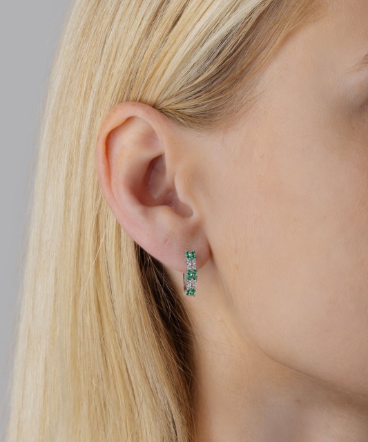 Hõbekõrvarõngad tsirkoonidega