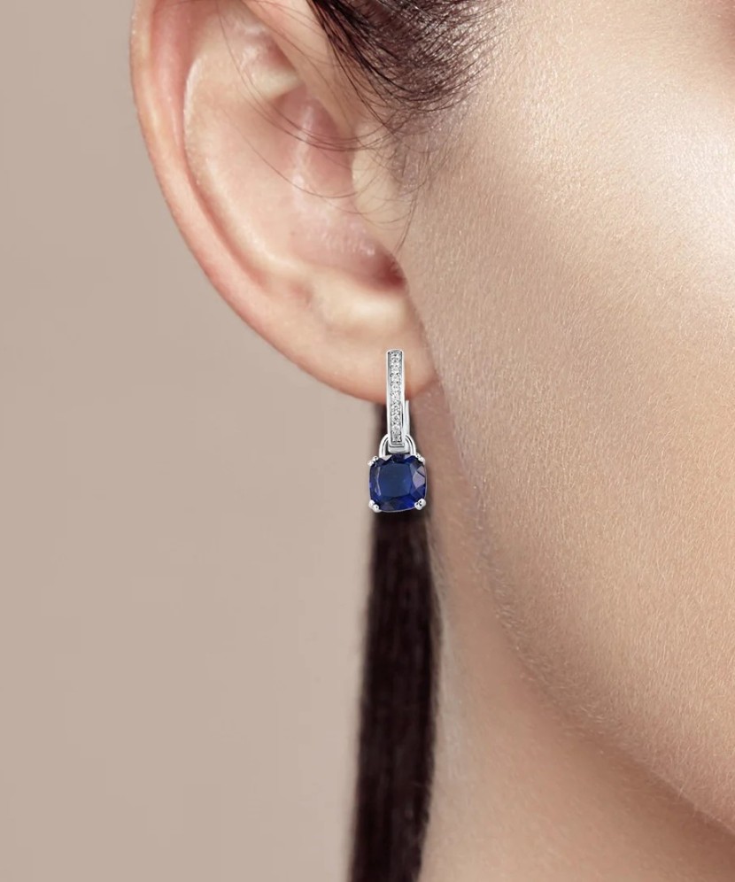 Hõbedast kõrvarõngad tsirkoonide