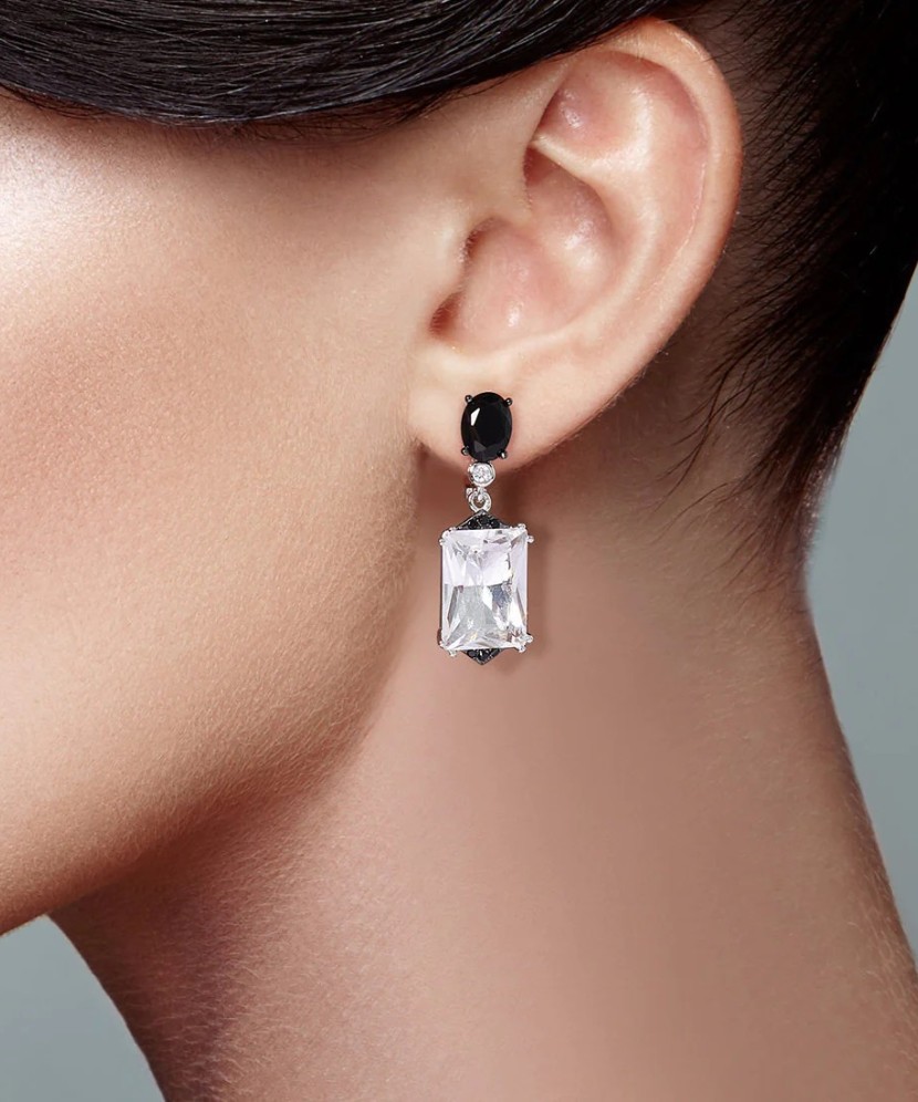 Hõbedast kõrvarõngad tsirkoonide