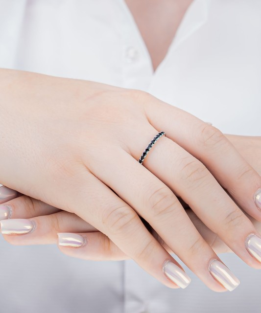 Серебряное кольцо со шпинелями