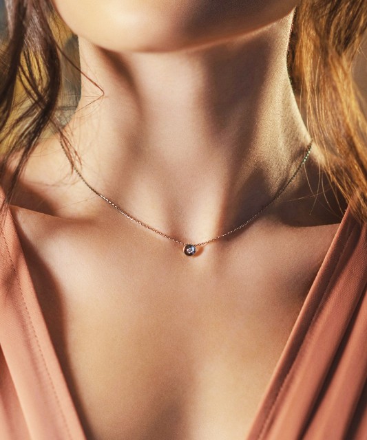 Цепочка из желтого золота с блестящей подвеской