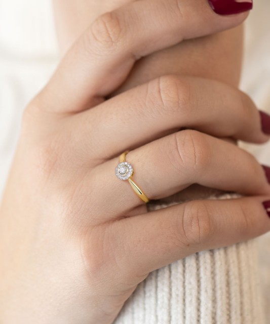 Kollasest Kullast Sõrmus Teemantide