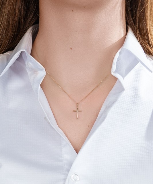 Kuldripats tsirkoonidega "rist"