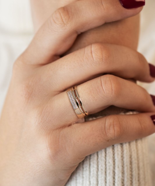 Золотое кольцо с цирконами