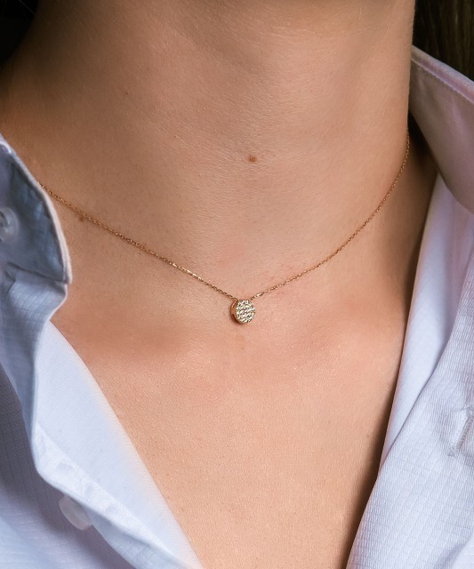 Kuldkett Tsirkoonist Ripatsiga