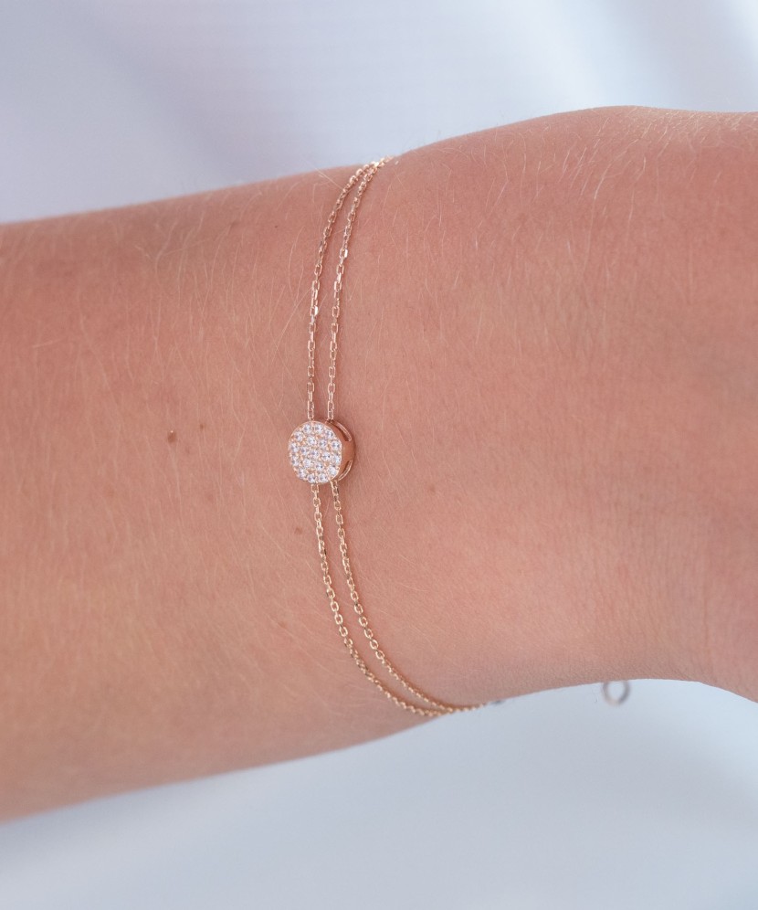 Золотой браслет с цирконом