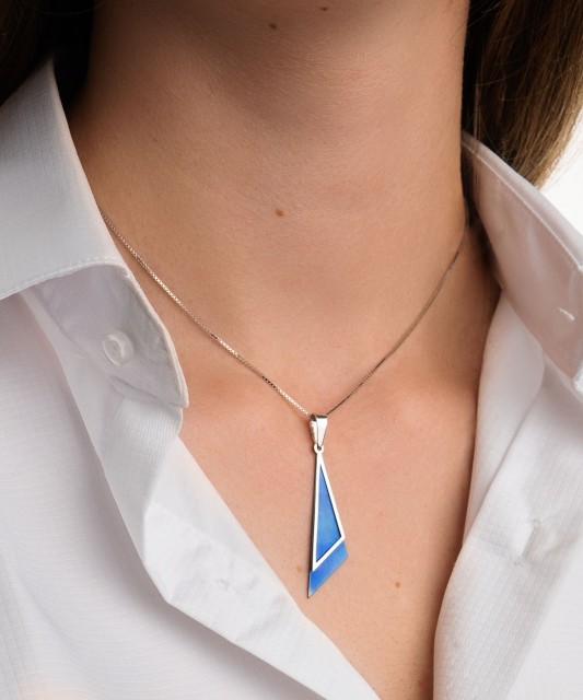 Позолоченные серьги с титаном