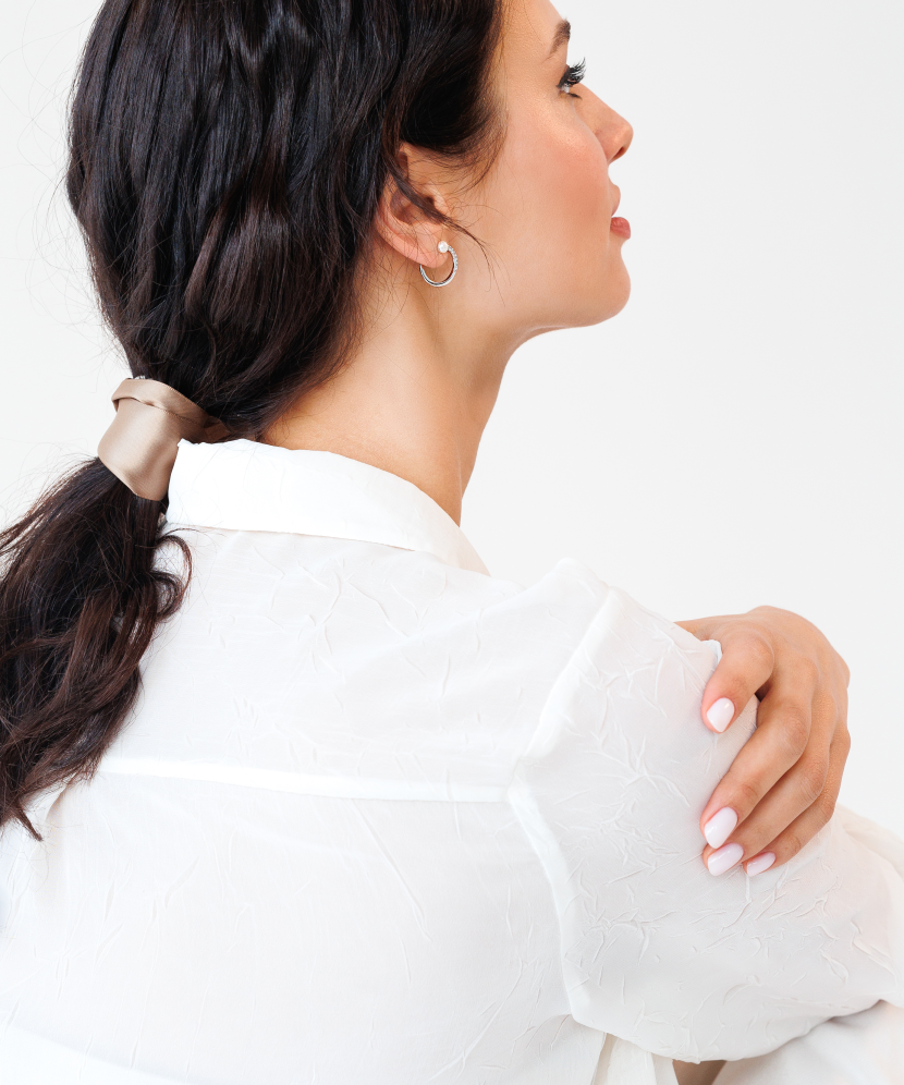 Hõbekõrvarõngad pärlite ja tsirkoonidega