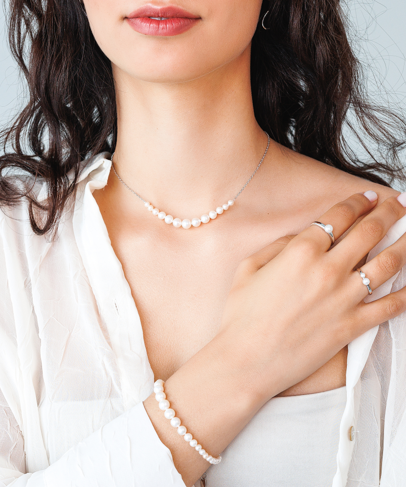 Pärlikäevõru hõbedaga