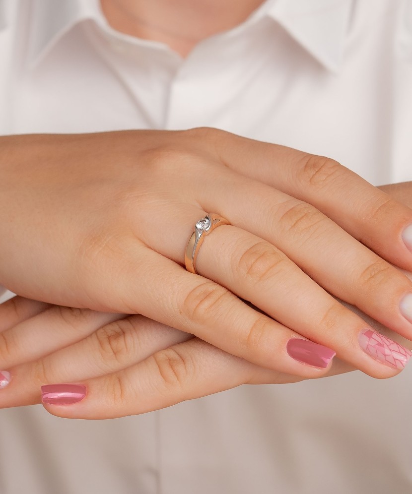 Kuldsõrmus tsirkooniga Goldinga T14201A472