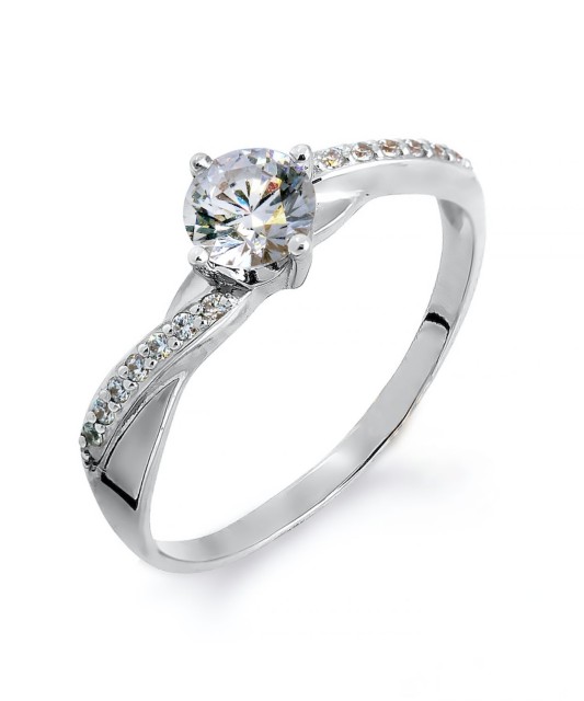 Кольцо из белого золота с цирконами