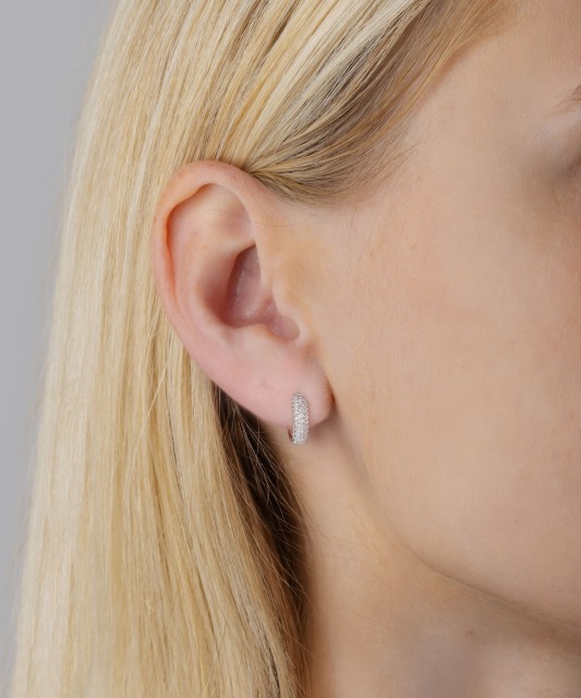 Kuldkõrvarõngad teemantidega