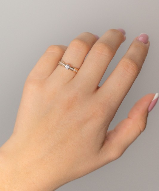 Kuldsõrmus tsirkoonidega Goldinga VX-VXSRZ0318-R-FCZ