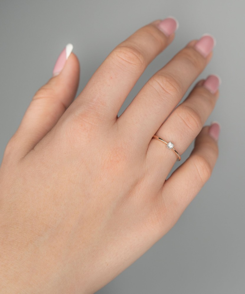 Золотое кольцо с алмазами