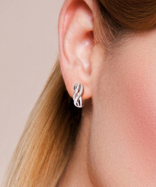 Hõbekõrvarõngad tsirkoonidega