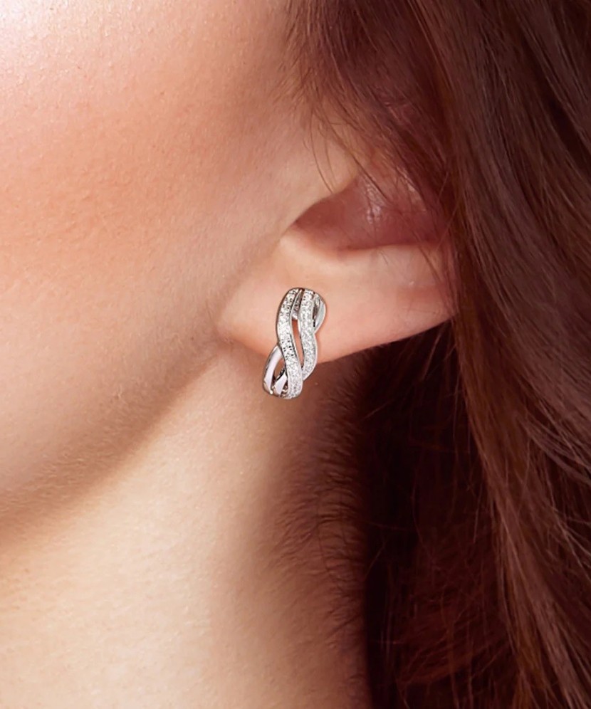 Hõbekõrvarõngad tsirkoonidega