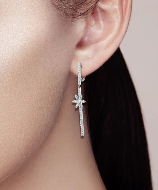 Hõbekõrvarõngad tsirkoonidega