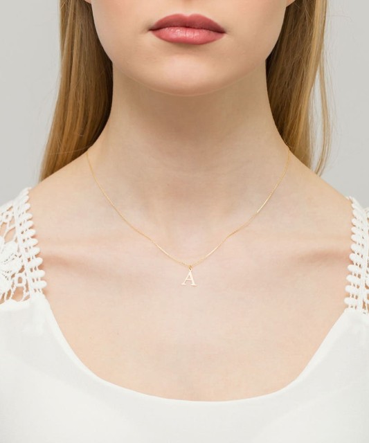 Золотой кулон с бриллиантом, буква А
