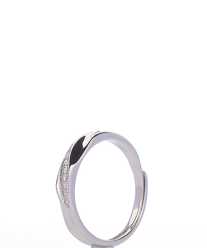 Hõbesõrmus tsirkoonidega - Hõbesõrmused - Goldinga