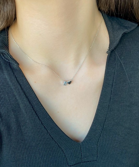 Hõbekett ripatsiga täht B