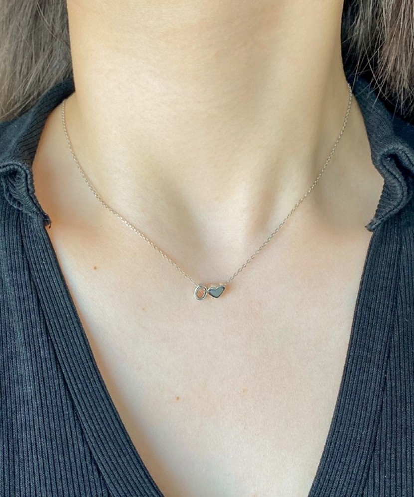 Hõbekett ripatsiga täht O