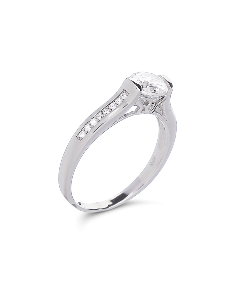 Серебряное кольцо с цирконами