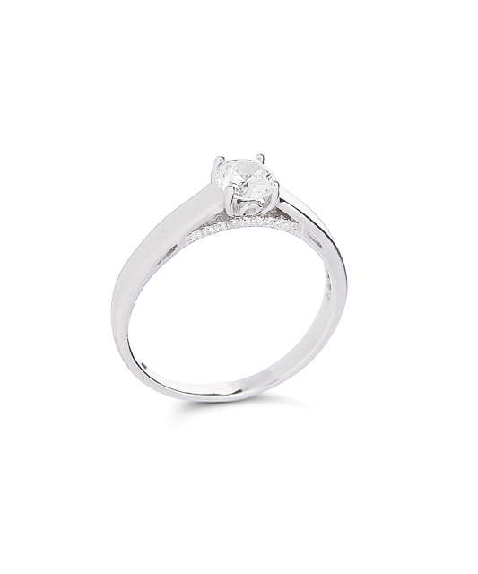 Серебряное кольцо с цирконами