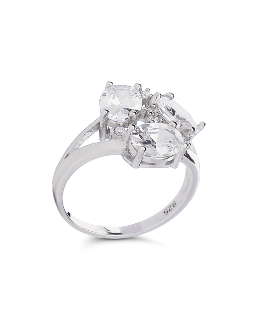 Серебряное кольцо с цирконами