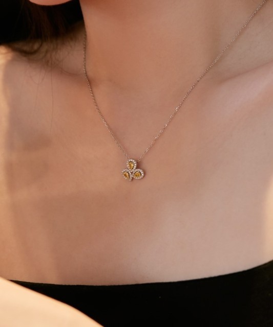 Hõbekett tsirkoonist ripatsiga