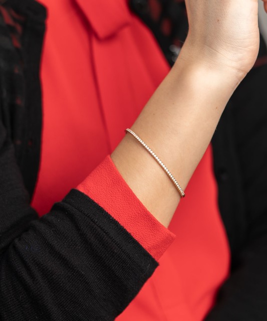 Kuldne teemantidega käevõru