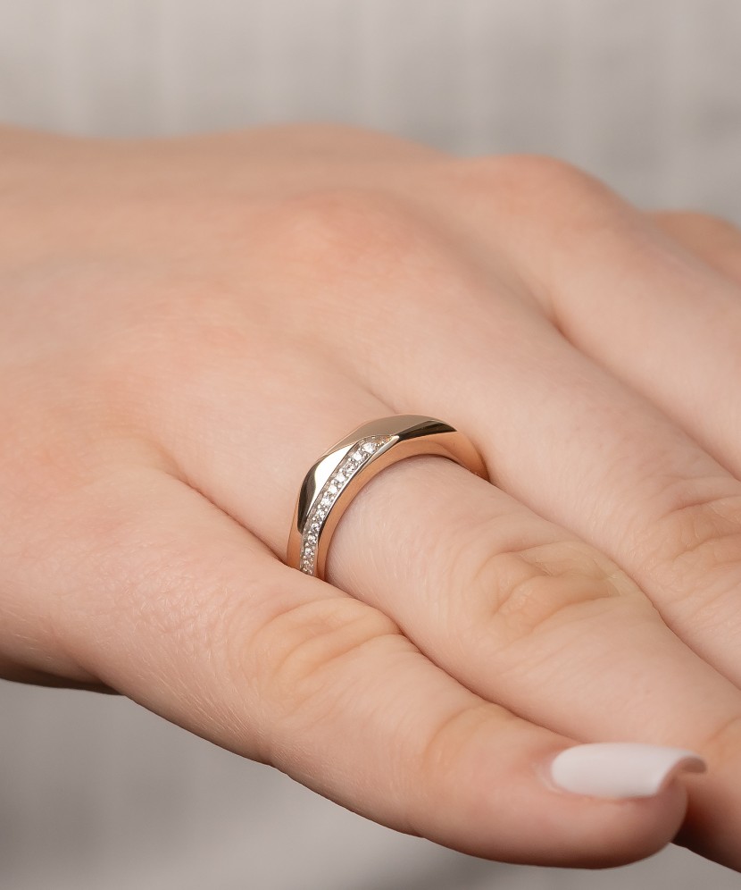 Kuldsõrmus tsirkoonidega Goldinga X6-X5ZR200511-WR