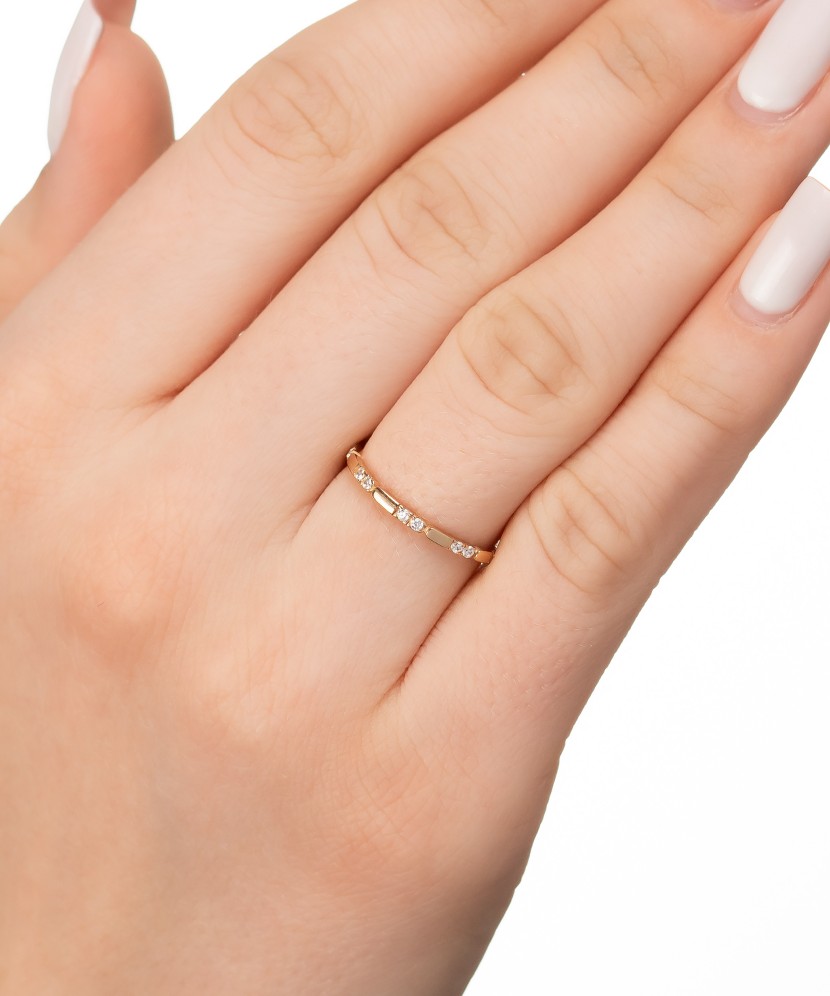 Kuldsõrmus tsirkoonidega Goldinga XXCR5596-R-FCZ/LP