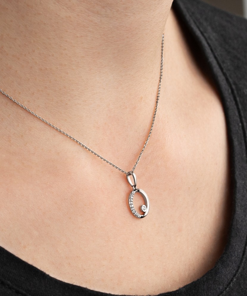 Подвеска из белого золота с бриллиантами