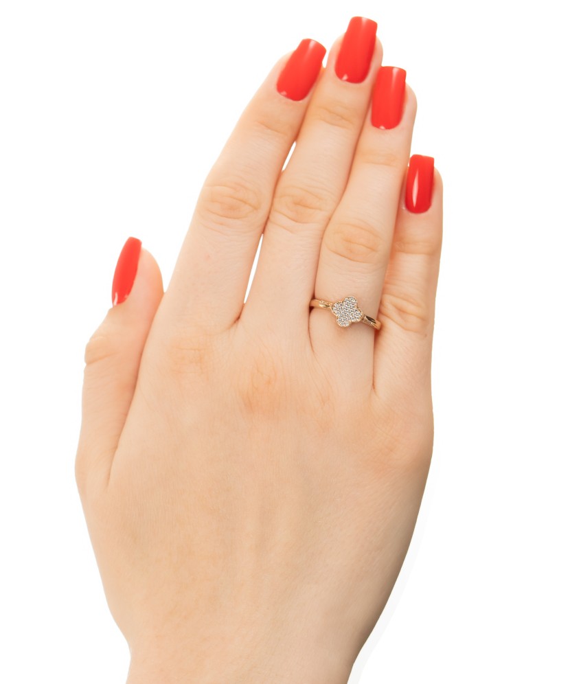 Kuldsõrmus tsirkoonidega