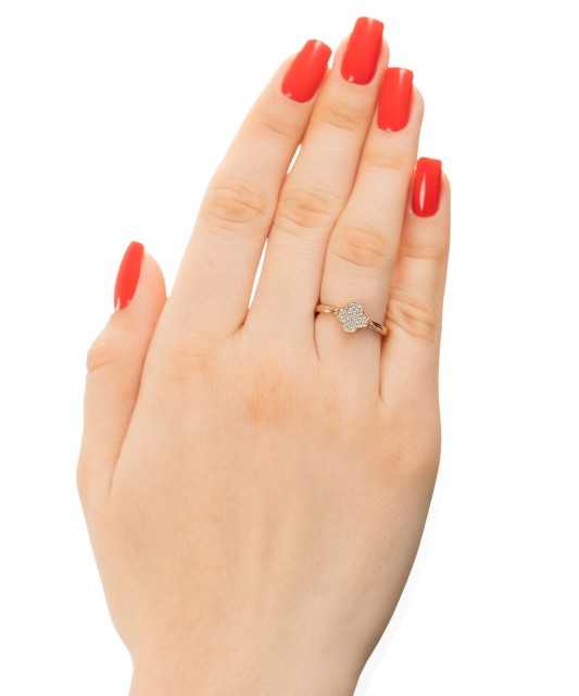 Kuldsõrmus tsirkoonidega