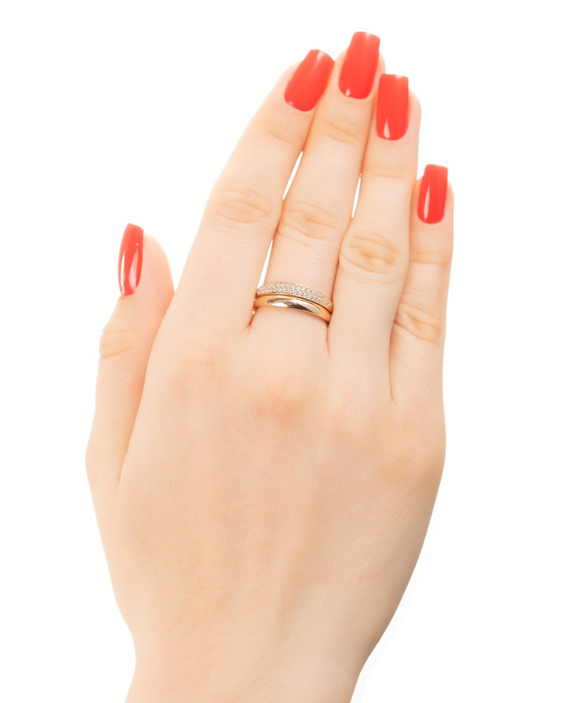 Kuldsõrmus tsirkoonidega