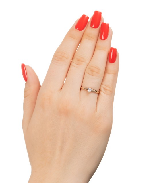 Золотое кольцо с цирконом