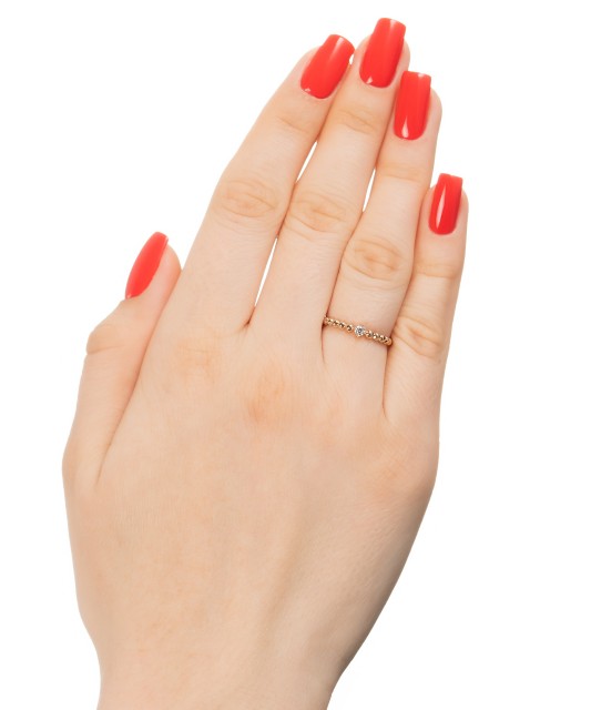 Kuldsõrmus tsirkooniga