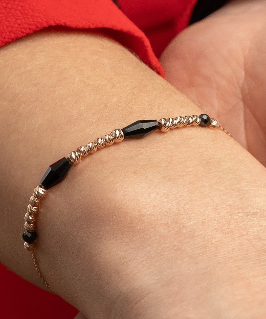 Kuldkäevõru oonüksitega