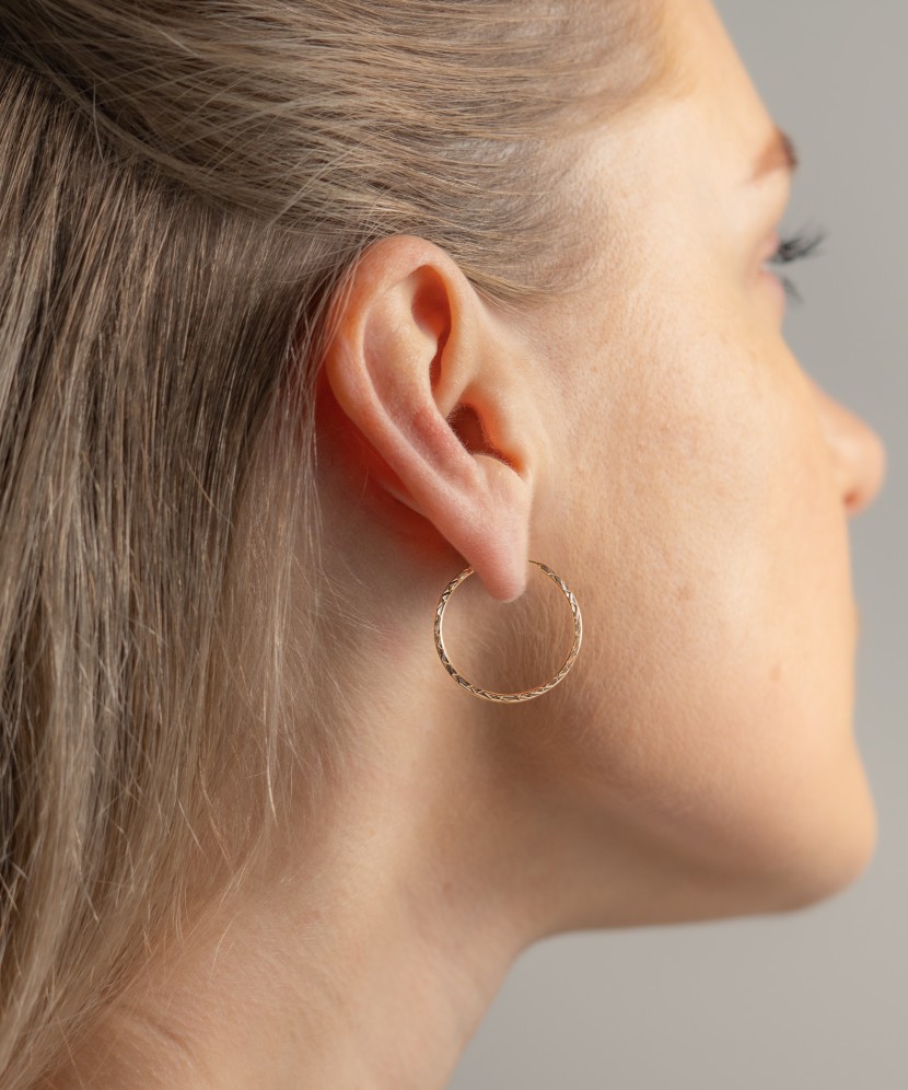 Kuldkõrvarõngad graveeritud rõngad 22mm