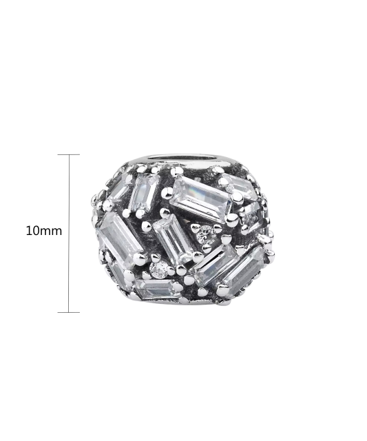 Универсальная серебряная подвеска с цирконами