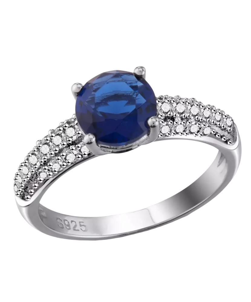 Hõbesõrmus tsirkoonidega