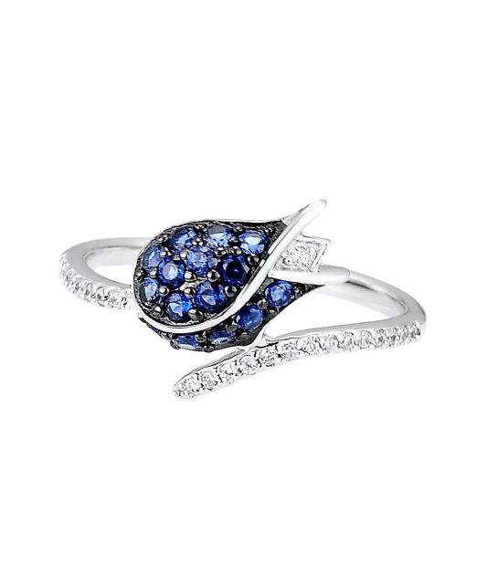 Кольцо из серебра с фианитами