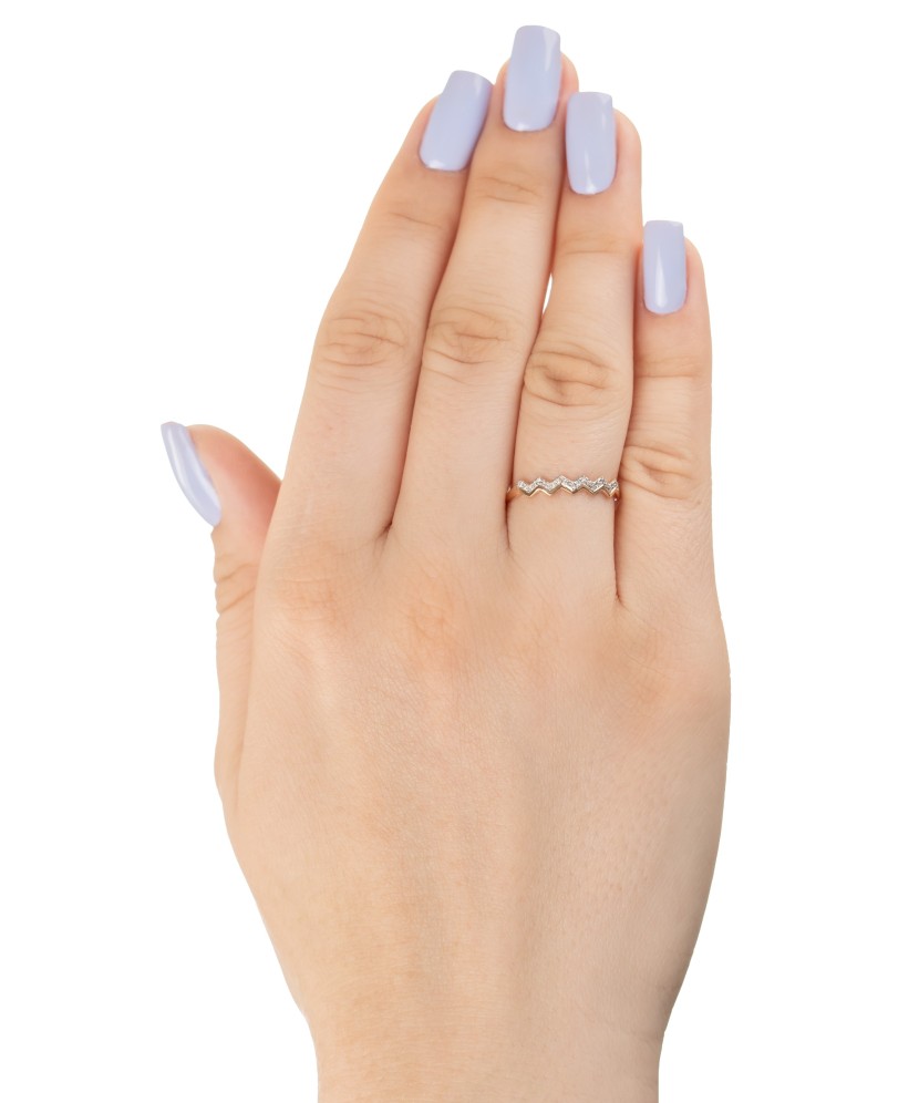 Kuldsõrmus teemantidega